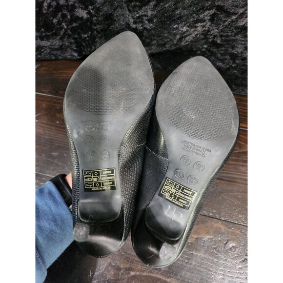 Malu Pointed-Toe Black Super Comfort Pumps/Sz. 8 - Picture 8 of 8